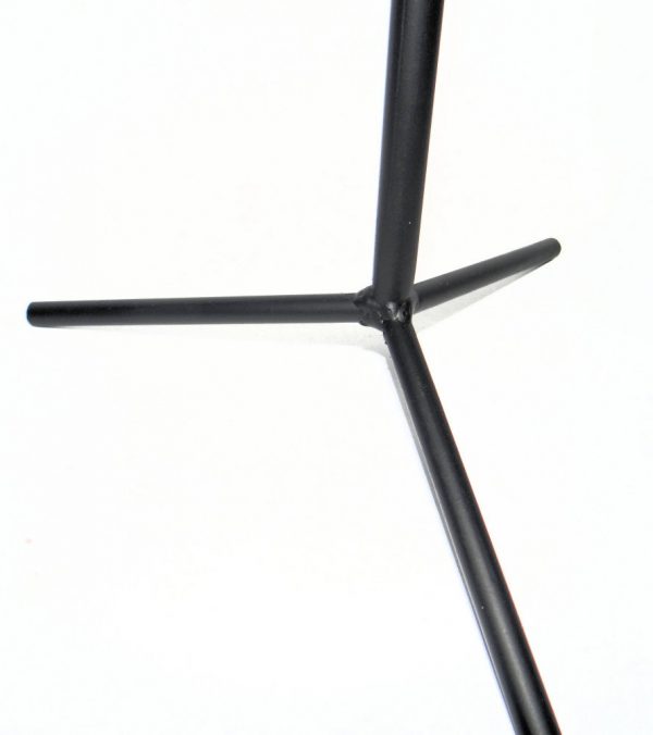 Modern floor standing candle holder with silver ball in middle feet